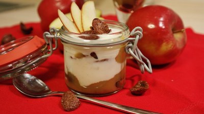 Tasty and healthy apple cream with cereals